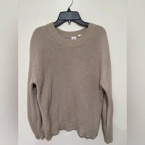 GAP Women's Beige Crew Neck Sweater